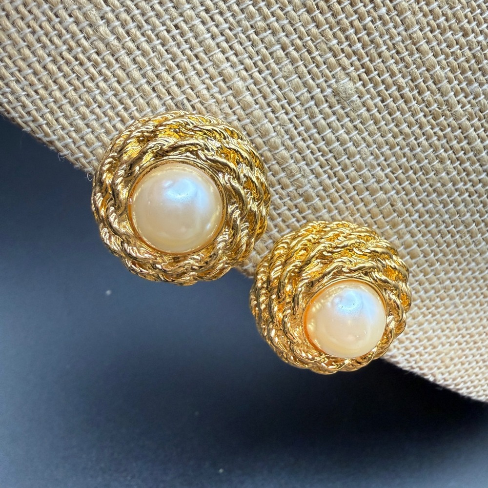 St John Vintage Gold Tone Rope Textured Faux Pearl Clip On Button Earrings